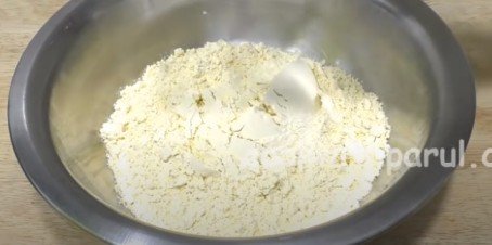 gram flour in a bowl for mohanthal recipe 