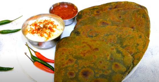 Palak Paratha Recipe | How to make Palak Paratha at Home | Spinach ...