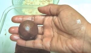 Chocolate Biscuit Ladoo Recipe 6