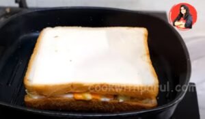 Cheesy Veg Grilled Sandwich Recipe 4