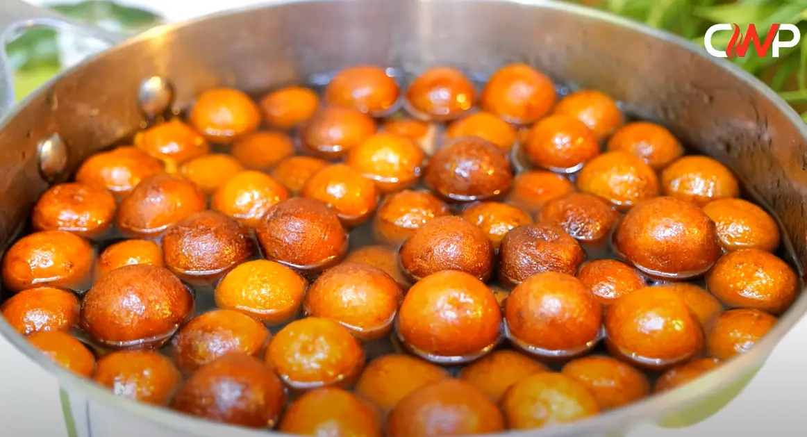 Sooji Gulab Jamun Recipe 8