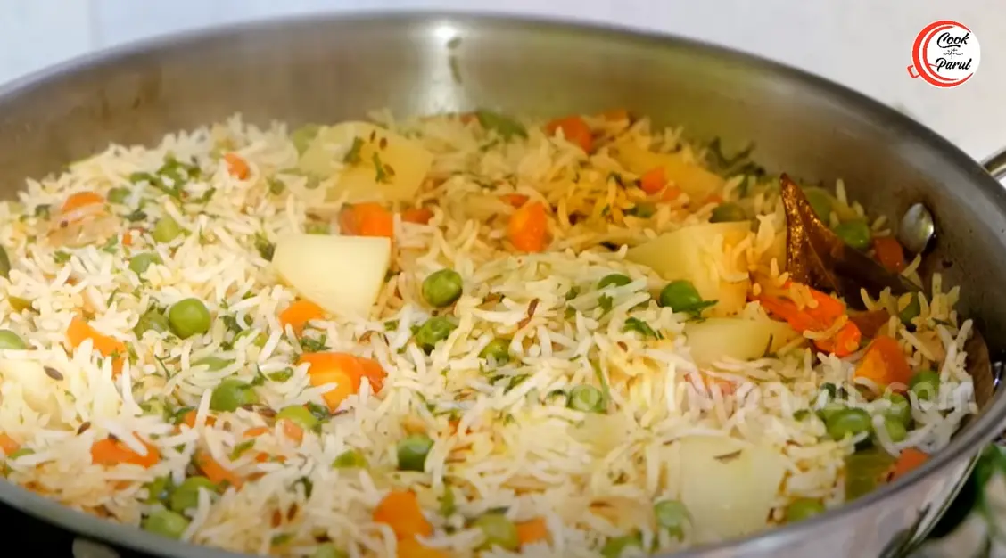 Veg Aloo Matar Pulao Recipe 6