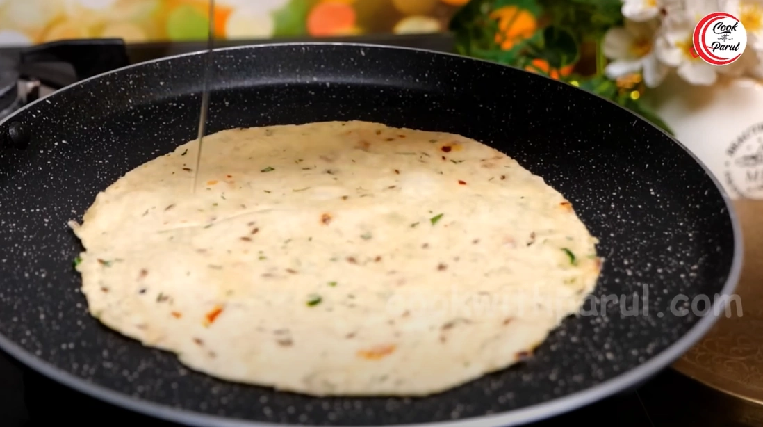 Reshmi Aloo Ka Paratha Recipe 4